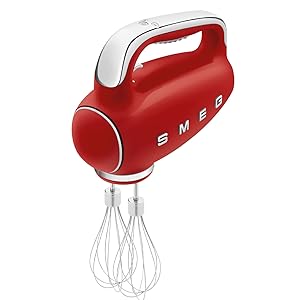 Batedeira Portátil SMEG Vermelho Retrô 9 Velocidades 220W Display LED Turbo Acessórios em Inox Bolsa de Armazenamento 110V